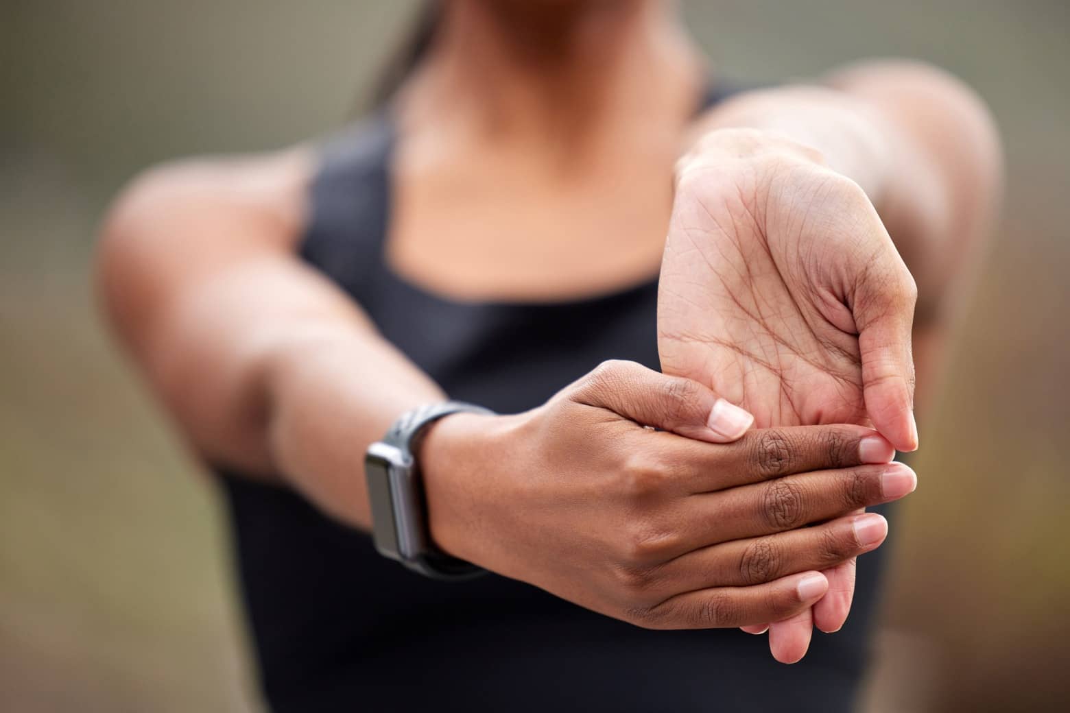 Douleurs au poignet : les causes et les traitements | Institut de